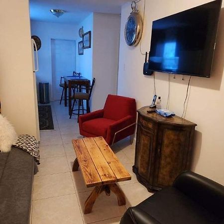 Leo Guest House Голливуд Экстерьер фото