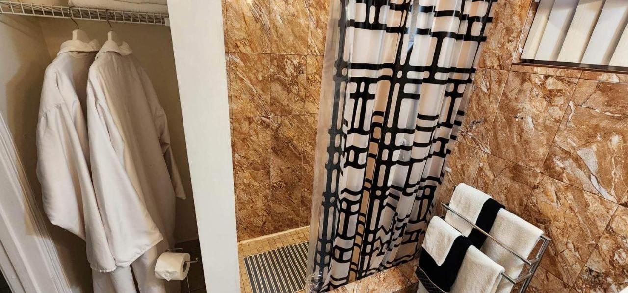 Leo Guest House Голливуд Экстерьер фото